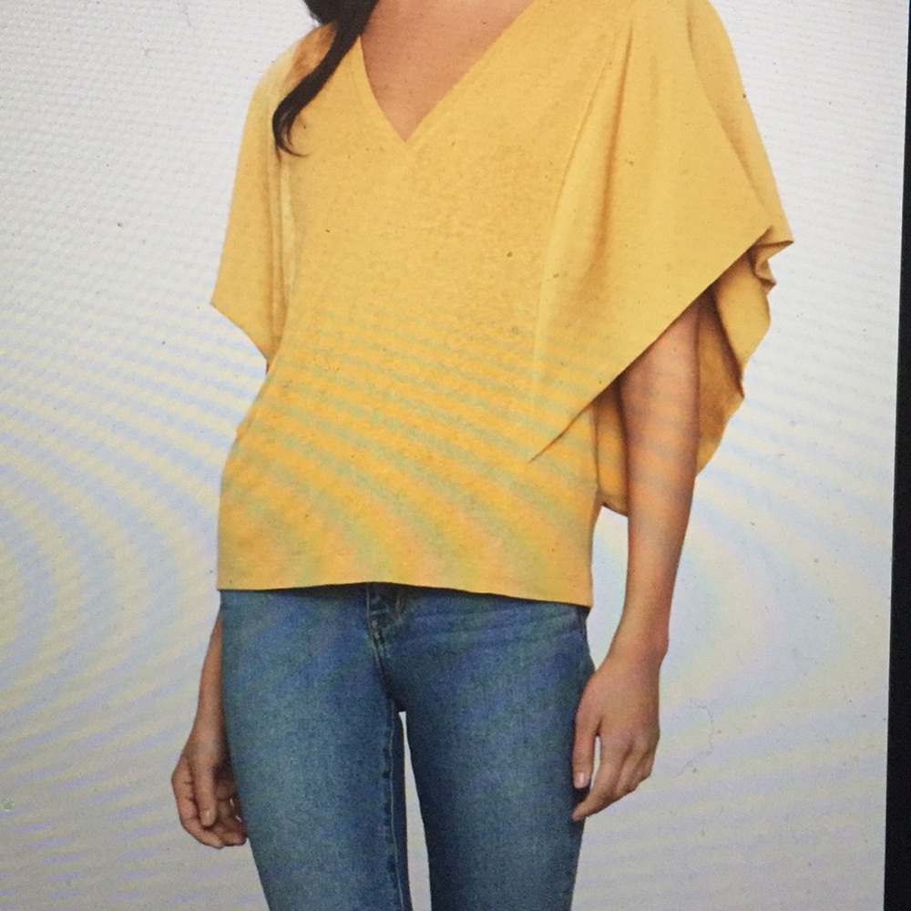 BCBGMAXAZRIA - DRAPE SLEEVE TOP (NWT)